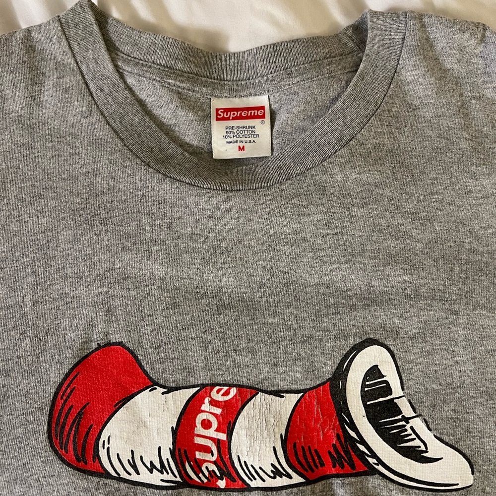 Supreme cat in the hat tee